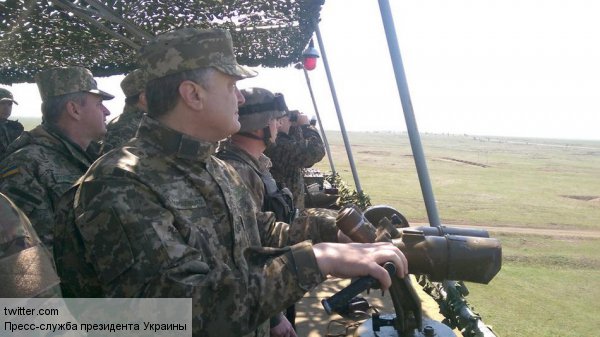 Порошенко боится танкового наступления ополченцев Порошенко боится танкового наступления ополченцев