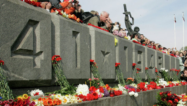 Минкультуры Латвии не понимает, почему молодежь празднует День Победы