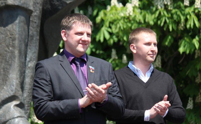 Торжественная церемония подъема Государственного флага ЛНР состоялась в Луганске