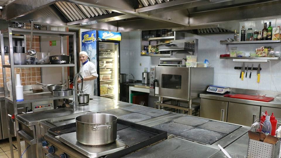 В киевском пабе «Каратель» угощают «Ополченцами на гриле» В киевском пабе «Каратель» угощают «Ополченцами на гриле»