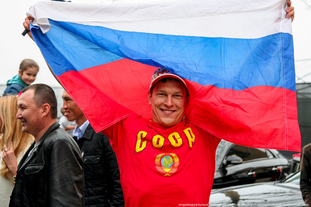 Как на Брайтоне прошел автопробег посвященный Дню Победы и чем все кончилось Как на Брайтоне прошел автопробег посвященный Дню Победы и чем все кончилось