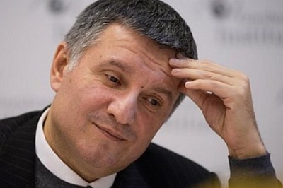 Министру Авакову «плетут лапти»: казначей МВД подал в отставку  