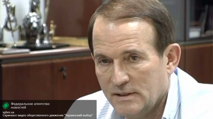 Медведчук: Киев ударит бюрократией по мздоимству и казнокрадству Медведчук: Киев ударит бюрократией по мздоимству и казнокрадству