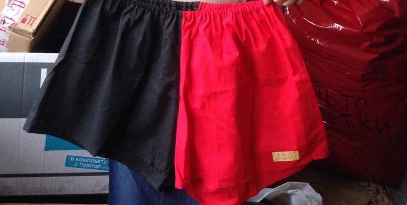 В Запорожье шьют боевые бандеровские трусы В Запорожье шьют боевые бандеровские трусы