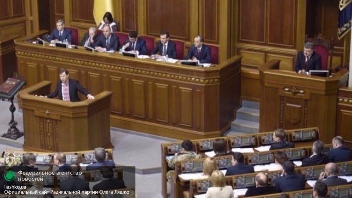 Ляшко требует от Яценюка немедленно разорвать газовый контракт с РФ Ляшко требует от Яценюка немедленно разорвать газовый контракт с РФ