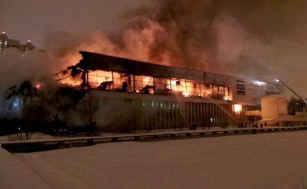 А через день после ИНИОНа был пожар в Нью-Йорке в аналогичном хранилище А через день после ИНИОНа был пожар в Нью-Йорке в аналогичном хранилище