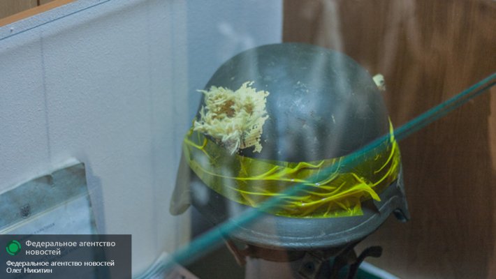 Донецк сражается с фашизмом в окопах и выставочных залах Донецк сражается с фашизмом в окопах и выставочных залах