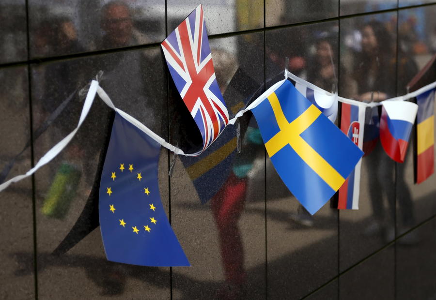 Журналист Ги Метан: Почему нам так нравится ненавидеть Россию? Журналист Ги Метан: Почему нам так нравится ненавидеть Россию?