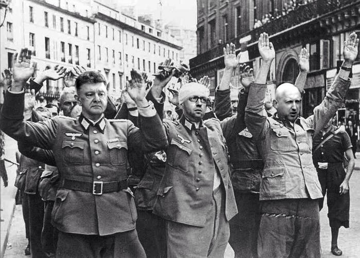 Ростислав Ищенко. Порошенко и Яценюка придется убить, когда настанет пора бежать Ростислав Ищенко. Порошенко и Яценюка придется убить, когда настанет пора бежать