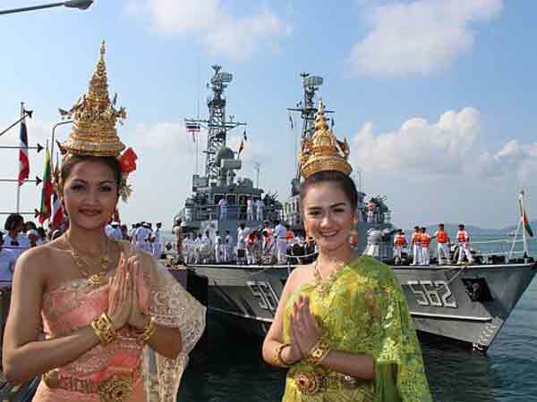 Таиланд требует от США в пять дней вывести военные самолеты с Пхукета Таиланд требует от США в пять дней вывести военные самолеты с Пхукета