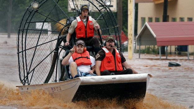 Рекордные наводнения в Техасе и Оклахоме: есть жертвы Рекордные наводнения в Техасе и Оклахоме: есть жертвы