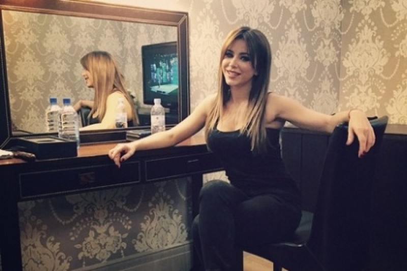 Лучшей певицей России стала певица из Украины Ани Лорак Лучшей певицей России стала певица из Украины Ани Лорак