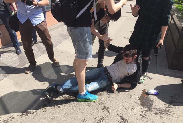 Как сегодня в Москве гей-парад проходил, точнее не прошел