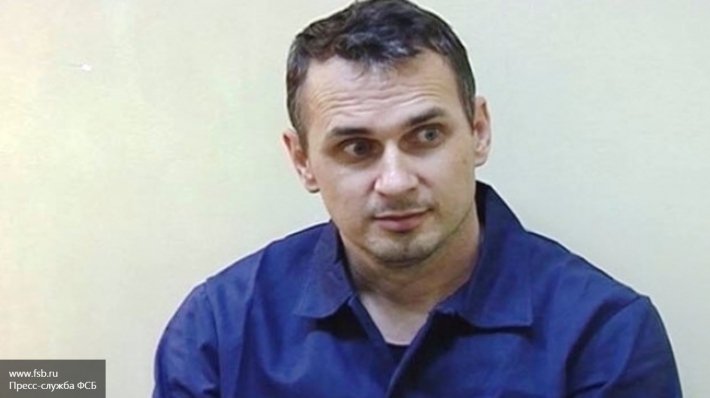 Порошенко дал стипендию режиссеру Сенцову, готовившему теракт в Крыму Порошенко дал стипендию режиссеру Сенцову, готовившему теракт в Крыму