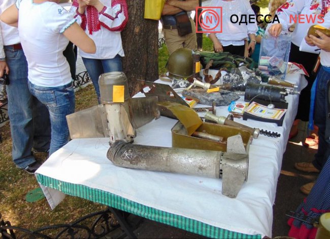 Мегамарш вышиванок или Херои не умирают, а скачут