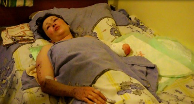 Это Захар, вчера украинские войска убили его отца и сестру