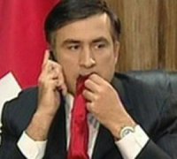 Версии 4 в 1 . Мишикo Саакашвили - ну и кому блин верить. Хе_Хе