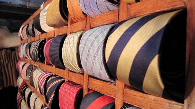 В Киеве признались, что дипломатам не на что купить галстуки В Киеве признались, что дипломатам не на что купить галстуки