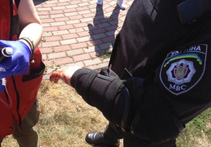 В Киеве нацисты напали на педерастов В Киеве нацисты напали на педерастов