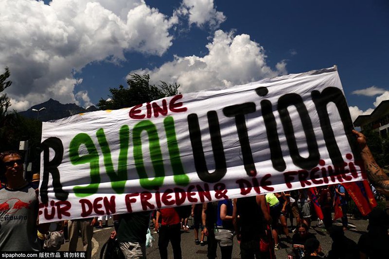 Протесты против саммита G7 в Германии следуют один за другим Протесты против саммита G7 в Германии следуют один за другим