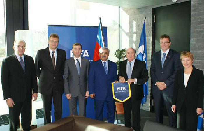 ФИФА: никаких правовых оснований лишать Россию права на ЧМ-2018 нет ФИФА: никаких правовых оснований лишать Россию права на ЧМ-2018 нет