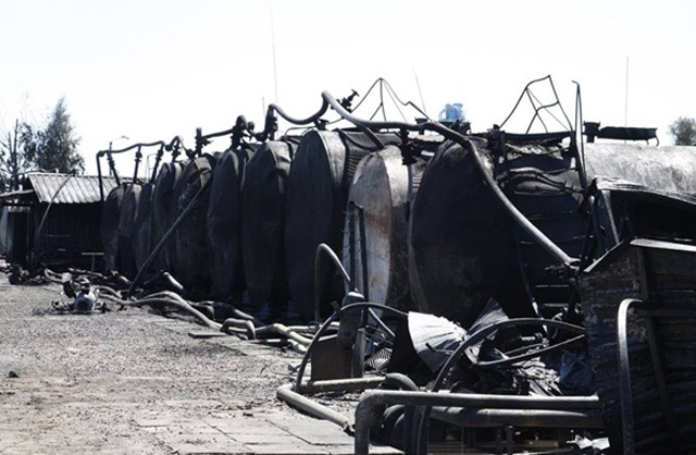 В Сети появились фото нефтебазы под Киевом после пожара В Сети появились фото нефтебазы под Киевом после пожара