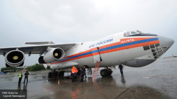 МЧС РФ подготовило к отправке в Крым 300 электрогенераторов МЧС РФ подготовило к отправке в Крым 300 электрогенераторов