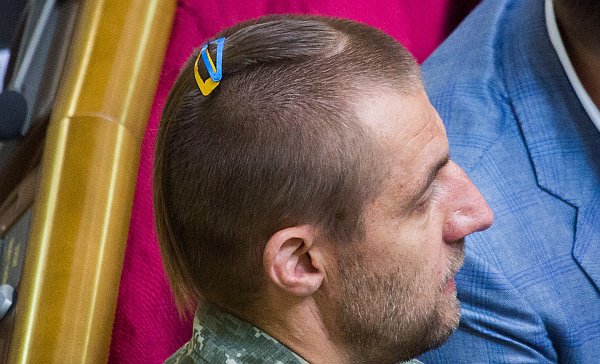 Казак Гаврилюк надел заколки в знак невинности