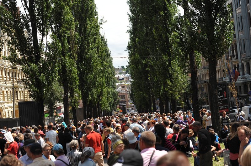 "Порошенко – президент войны!": в Киеве разогнали очередную акцию протеста