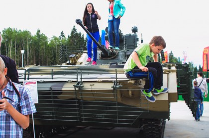 Армия-2015 — замечательно! «Девочковые» впечатления о «мужской выставке» Армия-2015 — замечательно! «Девочковые» впечатления о «мужской выставке»