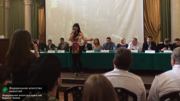 В Петербурге прошел круглый стол с участие ополченцев и депутатов парламента Новороссии В Петербурге прошел круглый стол с участие ополченцев и депутатов парламента Новороссии