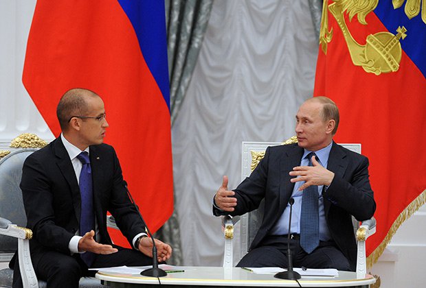 Президент РФ и Общественная палата Президент РФ и Общественная палата