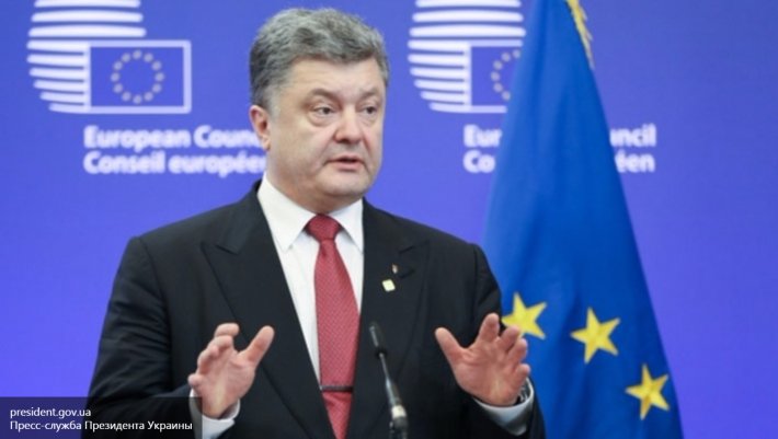 Порошенко верит, что Украина станет кандидатом в ЕС «в ближайшие годы» Порошенко верит, что Украина станет кандидатом в ЕС «в ближайшие годы»