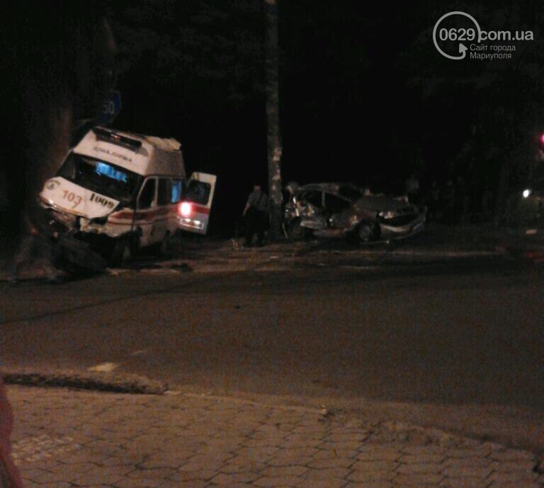 Херой АТО погиб в ДТП, которое устроили пьяные бойцы "Азова" Херой АТО погиб в ДТП, которое устроили пьяные бойцы "Азова"