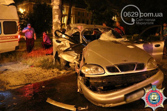 Херой АТО погиб в ДТП, которое устроили пьяные бойцы "Азова" Херой АТО погиб в ДТП, которое устроили пьяные бойцы "Азова"