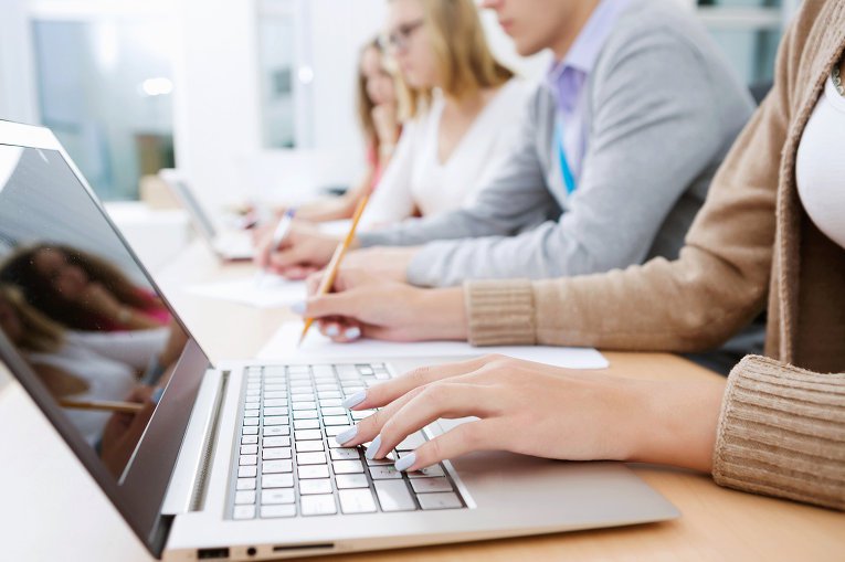 Россия и Франция подписали соглашение о взаимном признании дипломов Россия и Франция подписали соглашение о взаимном признании дипломов