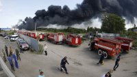 Киев просит ВОЗ помочь оценить риски от пожара на нефтебазе под Киевом