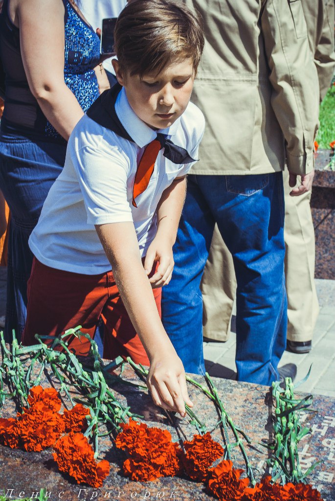 Митинг-реквием "Не забудем, не простим: Славянск" Митинг-реквием "Не забудем, не простим: Славянск"