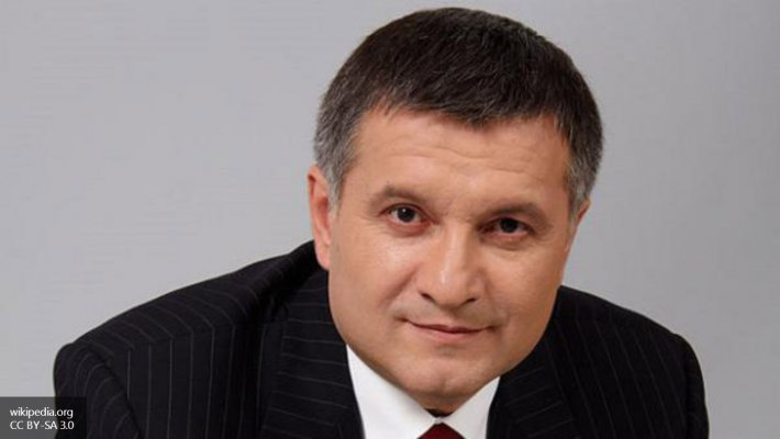 Аваков уволил более 600 донецких гаишников Аваков уволил более 600 донецких гаишников