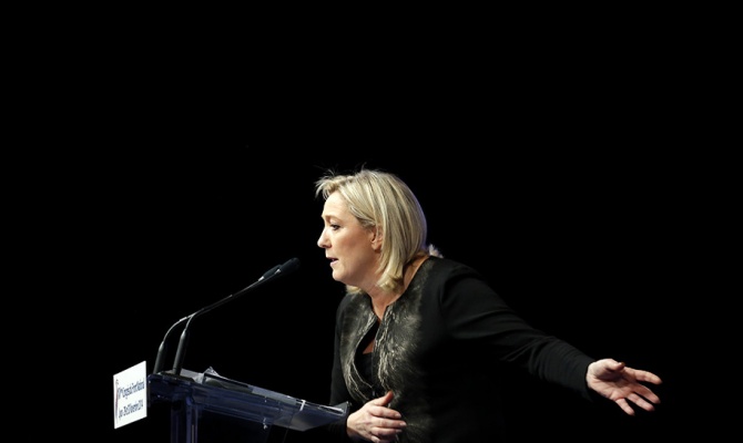 Марин Ле Пен: еврозона больше не жизнеспособна Марин Ле Пен: еврозона больше не жизнеспособна