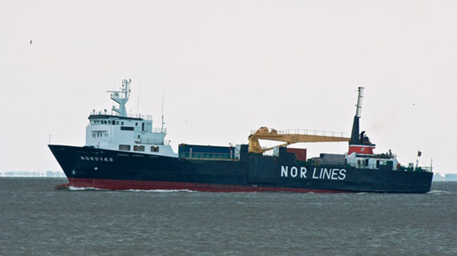 Памела Андерсон написала письмо Владимиру Путину Памела Андерсон написала письмо Владимиру Путину