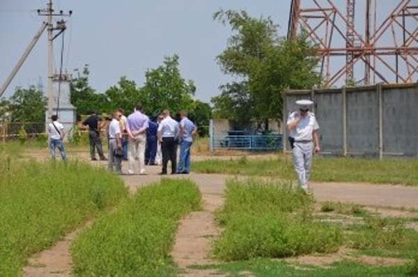 В Николаеве подняли флаг Новороссии В Николаеве подняли флаг Новороссии