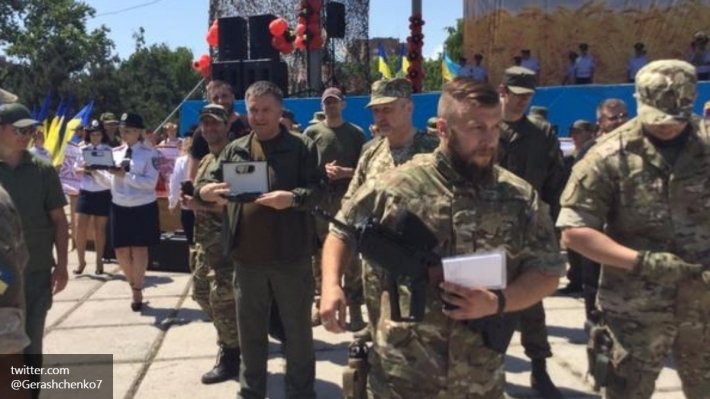 Нацисты и мусульмане установят на Украине проамериканский режим