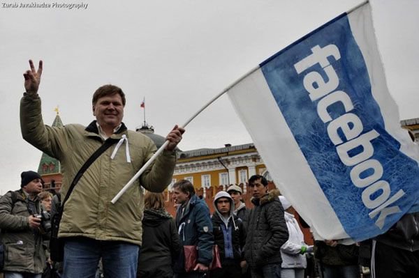 Для чего американской медиаимперии скупать российские региональные интернет-порталы? Для чего американской медиаимперии скупать российские региональные интернет-порталы?