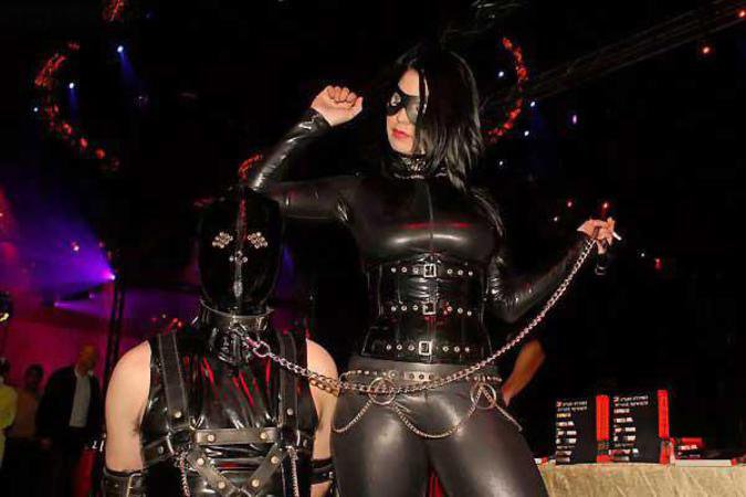 В Киеве решили провести общегородскую оргию - фестиваль секса В Киеве решили провести общегородскую оргию - фестиваль секса