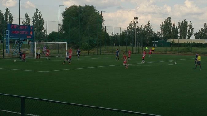 В Луганск вернулся большой футбол В Луганск вернулся большой футбол