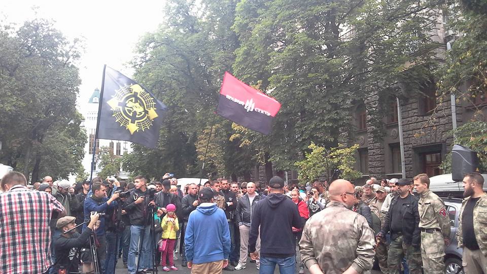 Бандиты «с идеологией» – самые отмороженные. Александр Роджерс Бандиты «с идеологией» – самые отмороженные. Александр Роджерс