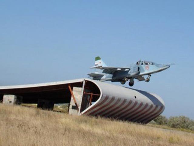 Начал работу тренажер для летчиков палубной авиации «Нитка» Начал работу тренажер для летчиков палубной авиации «Нитка»