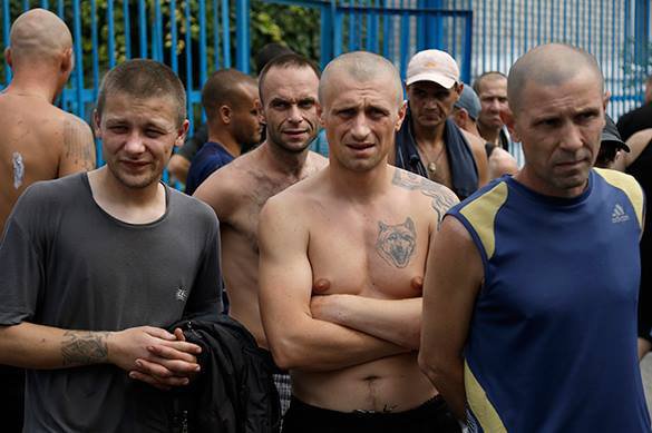 Украина требует вернуть крымских зэков