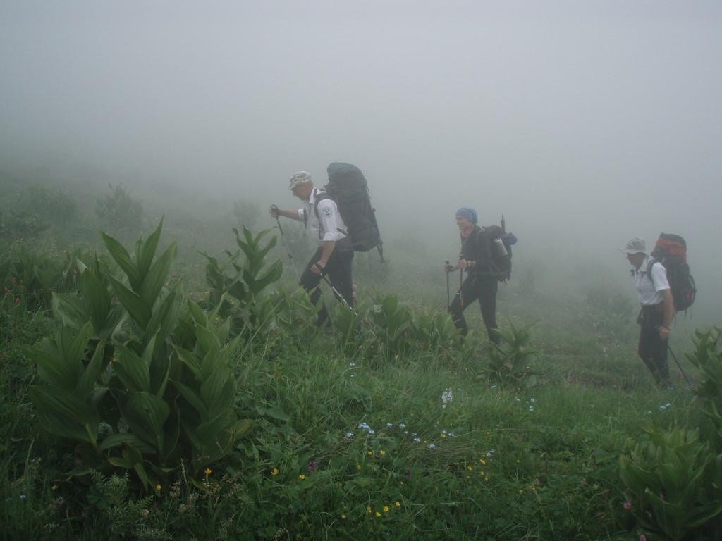 Донецкие альпинисты покорили Казбек и водрузили на вершине флаг ДНР 